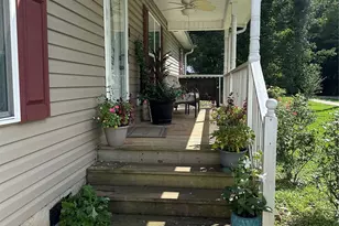 33 Railroad Ave, York, SC 29745 - Photo 2