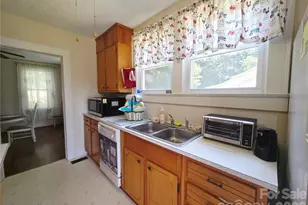 1106 N Main St, Mount Holly, NC 28120 - Photo 16