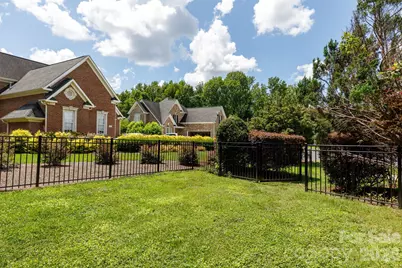 186 Lake Commons Drive #04, Rock Hill, SC 29732 - Photo 10