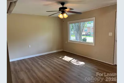 204 Westview Drive #B, Lincolnton, NC 28092 - Photo 2
