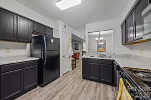 6005 Pinebark Ct, Charlotte, NC 28212 - Photo 10