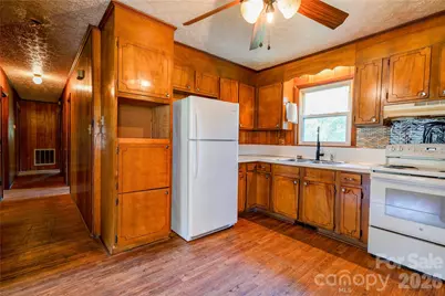 720 Levi Street, Shelby, NC 28152 - Photo 8