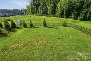 5225 Glenwalk Dr, Charlotte, NC 28269 - Photo 38