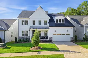 5225 Glenwalk Dr, Charlotte, NC 28269 - Photo 2