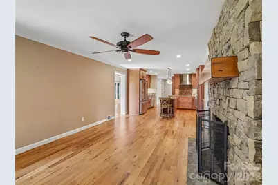 11 Ridgewood Avenue, Weaverville, NC 28787 - Photo 6