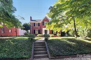 823-825 Henley Pl, Charlotte, NC 28207 - Photo 36