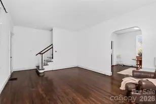 823-825 Henley Pl, Charlotte, NC 28207 - Photo 16
