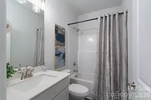 1067 Penarth Dr, Catawba, NC 28609 - Photo 14