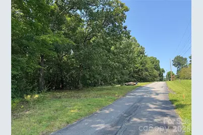 8 8th Avenue SE, Hickory, NC 28602 - Photo 4