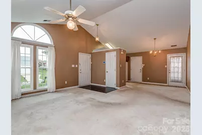 4522 Avalon Forest Lane, Charlotte, NC 28269 - Photo 8