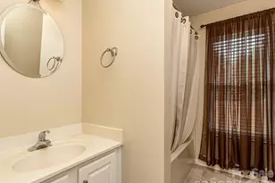 4522 Avalon Forest Ln, Charlotte, NC 28269 - Photo 20
