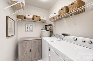 3200 Selwyn Farms Ln, Charlotte, NC 28209 - Photo 14