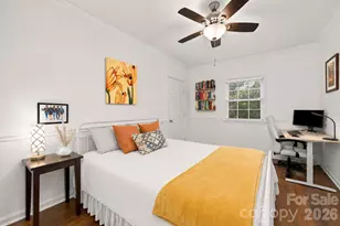 3200 Selwyn Farms Ln, Charlotte, NC 28209 - Photo 16