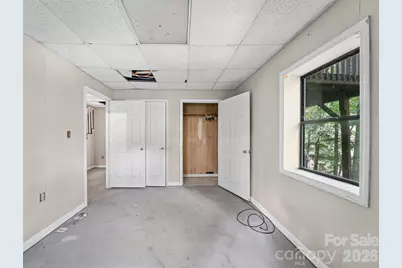 9851 Double Island Road, Green Mountain, NC 28740 - Photo 16