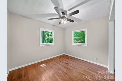9851 Double Island Road, Green Mountain, NC 28740 - Photo 10