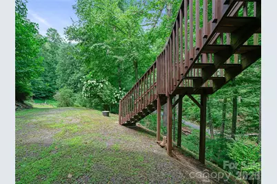 9851 Double Island Road, Green Mountain, NC 28740 - Photo 20