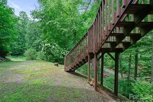 9851 Double Island Rd, Green Mountain, NC 28740 - Photo 20