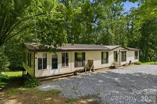 428 Hoot Owl Rd, Spruce Pine, NC 28777 - Photo 32