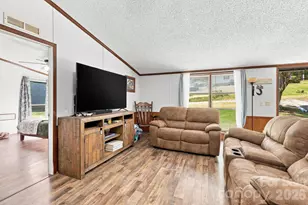 428 Hoot Owl Rd, Spruce Pine, NC 28777 - Photo 10
