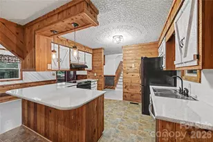 608 Hoyle St, Lincolnton, NC 28092 - Photo 6