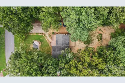 608 Hoyle Street, Lincolnton, NC 28092 - Photo 32