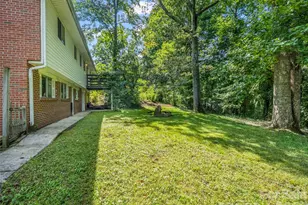 1317 Hyman Ave, Hendersonville, NC 28792 - Photo 4