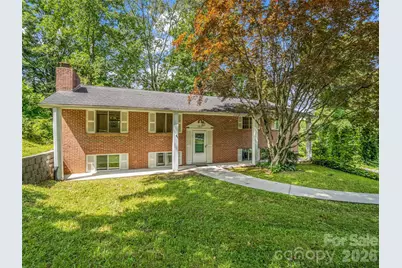 1317 Hyman Avenue, Hendersonville, NC 28792 - Photo 2
