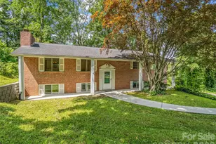 1317 Hyman Ave, Hendersonville, NC 28792 - Photo 2