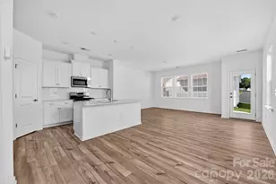 9439 Old Dowd Rd, Charlotte, NC 28214 - Photo 6