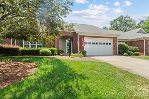 13323 Mint Lake Dr, Matthews, NC 28105 - Photo 2