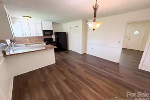 5100 Robinwood Dr, Charlotte, NC 28215 - Photo 6