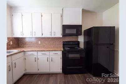 5100 Robinwood Drive, Charlotte, NC 28215 - Photo 8