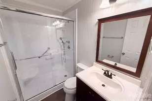 5100 Robinwood Dr, Charlotte, NC 28215 - Photo 14