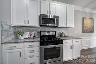 6640 Portland Rose Ln, Charlotte, NC 28210 - Photo 10