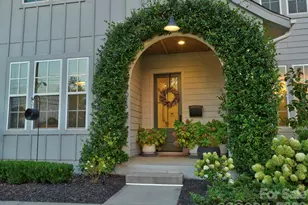 2028 Eaton Rd, Charlotte, NC 28205 - Photo 2