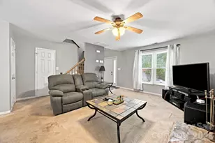 5512 River Falls Dr, Charlotte, NC 28215 - Photo 12