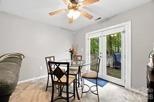5512 River Falls Dr, Charlotte, NC 28215 - Photo 14