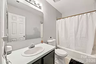 5512 River Falls Dr, Charlotte, NC 28215 - Photo 22