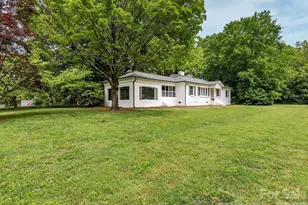 1301 N Sharon Amity Rd, Charlotte, NC 28211 - Photo 10