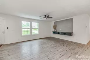 7822 Stillwater Dr, Sherrills Ford, NC 28673 - Photo 4