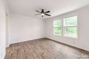 7822 Stillwater Dr, Sherrills Ford, NC 28673 - Photo 14