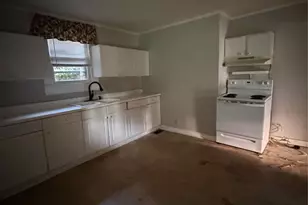 77 Archer St, Granite Falls, NC 28630 - Photo 12