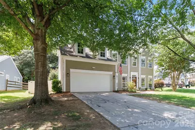 8914 Raven Park Drive, Charlotte, NC 28216 - Photo 2