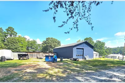 225 Eighth Avenue, New London, NC 28127 - Photo 18
