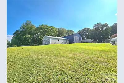 225 Eighth Avenue, New London, NC 28127 - Photo 14