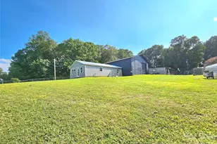 225 8th Ave, New London, NC 28127 - Photo 14