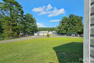 225 8th Ave, New London, NC 28127 - Photo 8