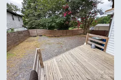 29 10th Street SE, Hickory, NC 28602 - Photo 8