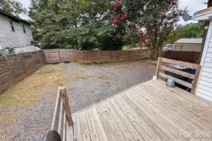 29 10th St SE, Hickory, NC 28602 - Photo 8