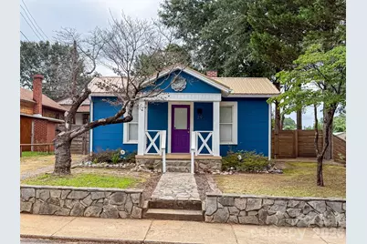 29 10th Street SE, Hickory, NC 28602 - Photo 2